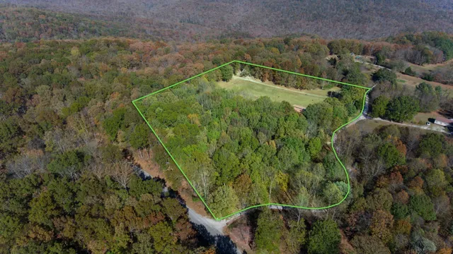 $211,000 | 21 Foggy Mountain Lane, Belvidere, TN 37306