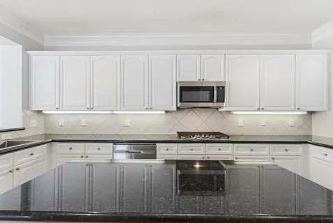 $3,200 | 827 Rosine Street, Houston, TX 77019