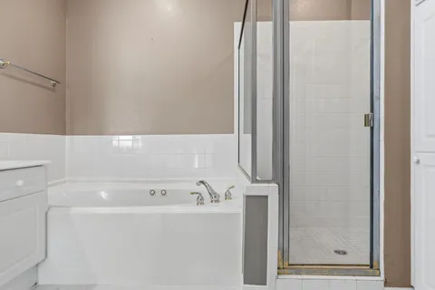 $3,200 | 827 Rosine Street, Houston, TX 77019