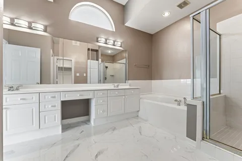 $3,200 | 827 Rosine Street, Houston, TX 77019