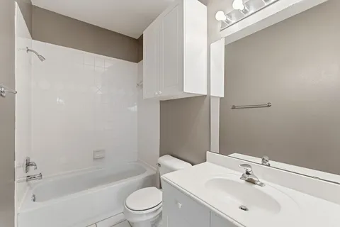 $3,200 | 827 Rosine Street, Houston, TX 77019