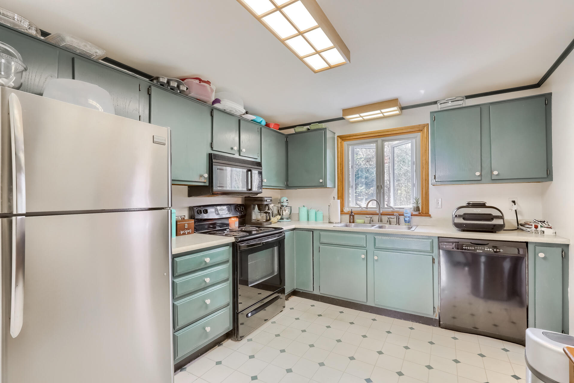 145 Bog Pond Road Brewster, MA 02631 - Photo 5 of 30 145BP Kitchen1