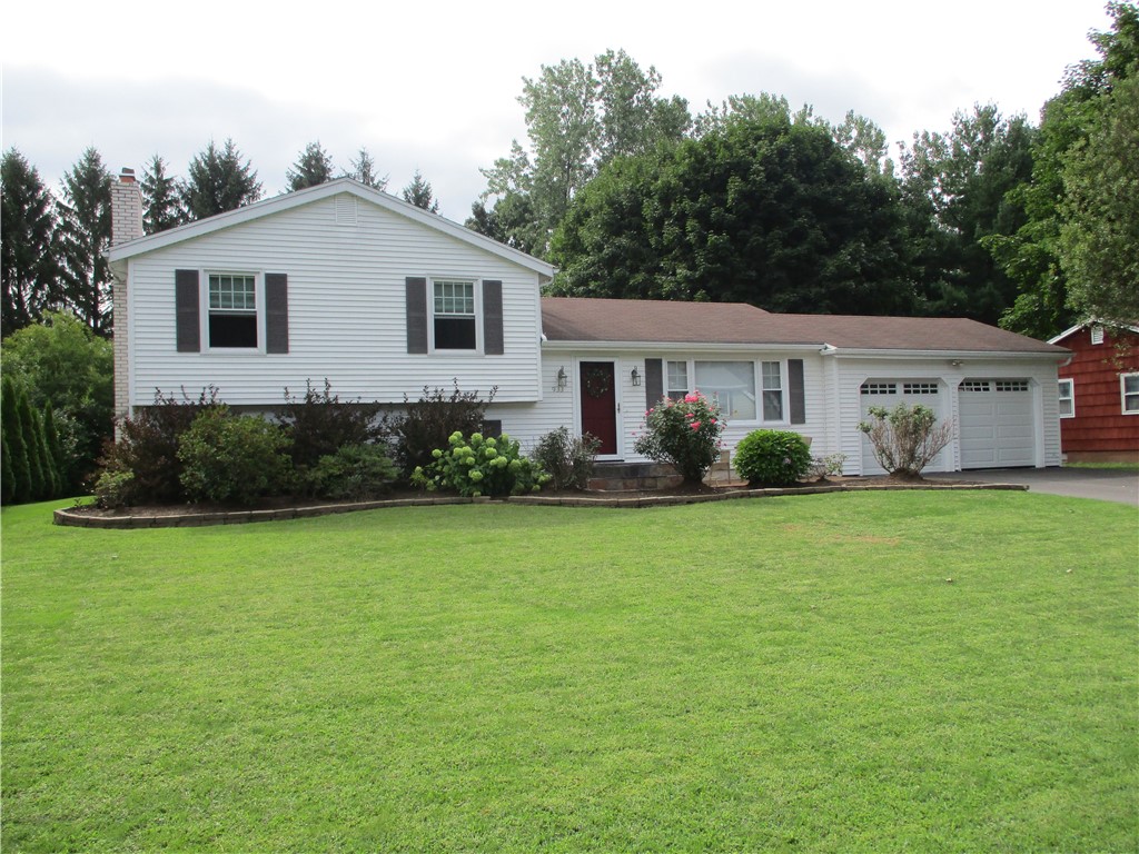 933 Little Bardfield Road Webster, NY 14580 - Photo 1 of 1