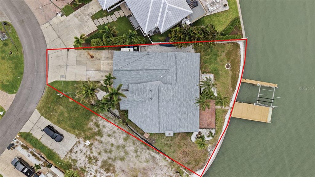 16115 4th Street East Redington Beach, FL 33708 - Photo 4 of 45