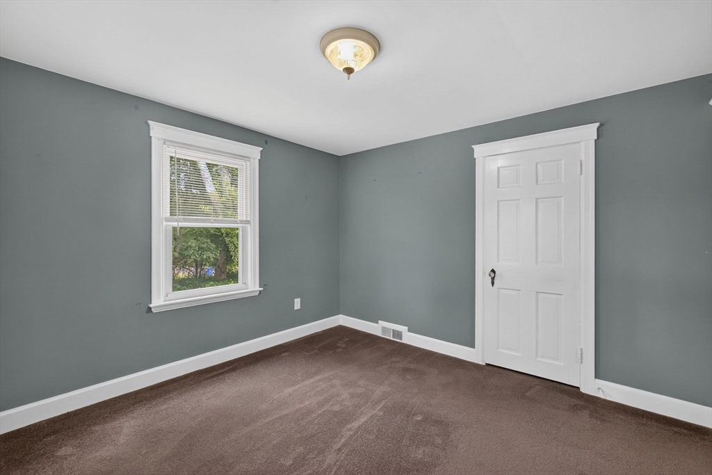 414 Archer Street Fall River, MA 02720 - Photo 21 of 36