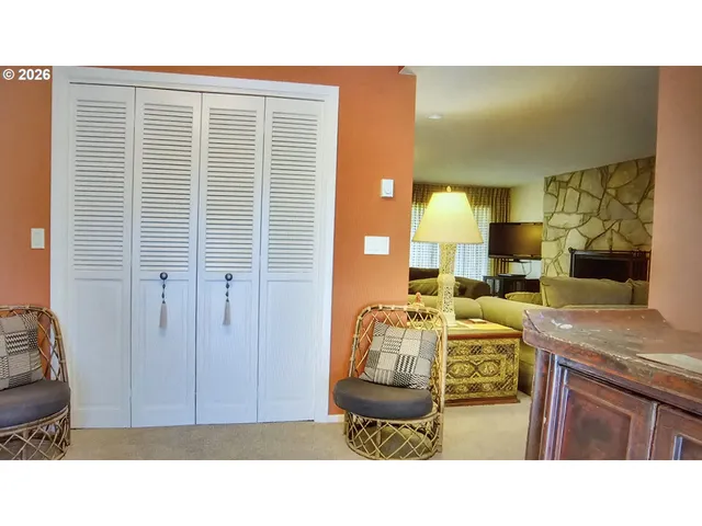 $379,950 | 68651 East Bowmans Circle, Welches, OR 97067