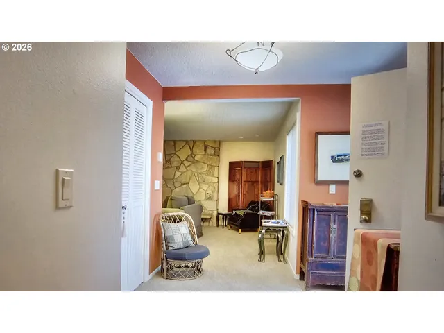 $379,950 | 68651 East Bowmans Circle, Welches, OR 97067