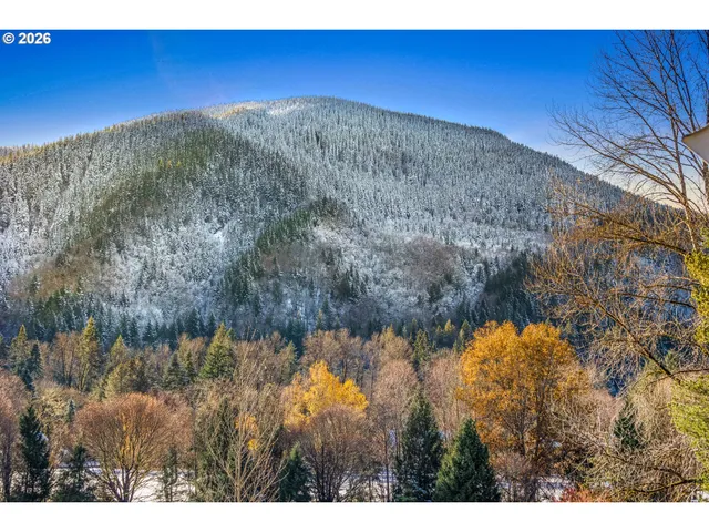 $379,950 | 68651 East Bowmans Circle, Welches, OR 97067