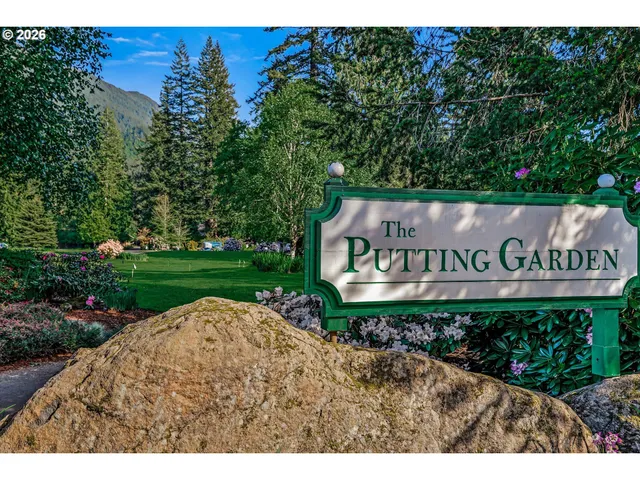 $379,950 | 68651 East Bowmans Circle, Welches, OR 97067