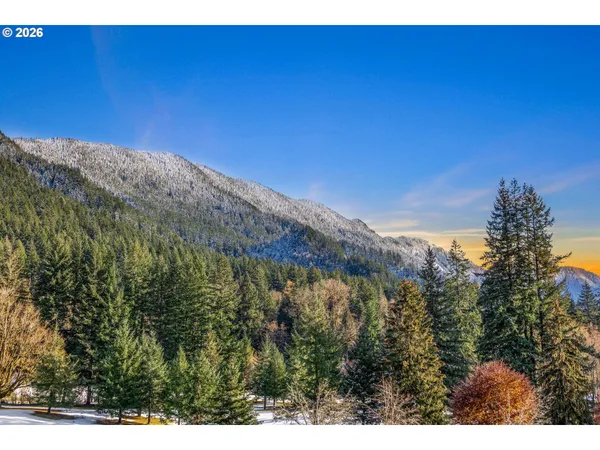 $359,950 | 68651 East Bowmans Circle, Welches, OR 97067