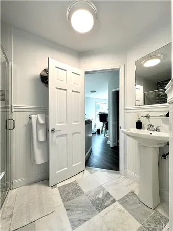 $3,600 | 90 Wolcott Avenue, Unit 1, Middletown, RI 02842