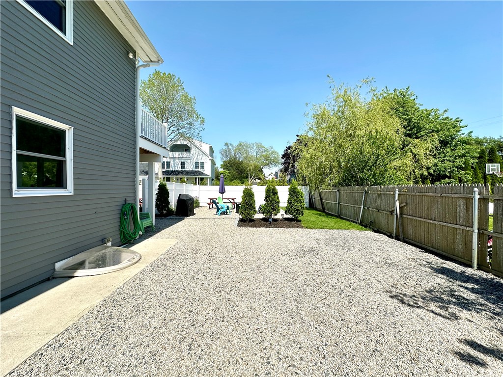 90 Wolcott Avenue, Unit 1 Middletown, RI 02842 - Photo 22 of 22