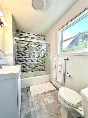 $3,600 | 90 Wolcott Avenue, Unit 1, Middletown, RI 02842