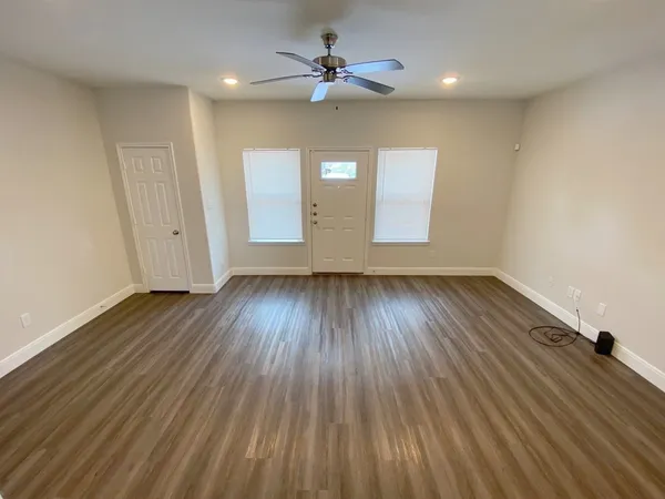 $1,625 | 8214 Parker Road, Unit A, Houston, TX 77078