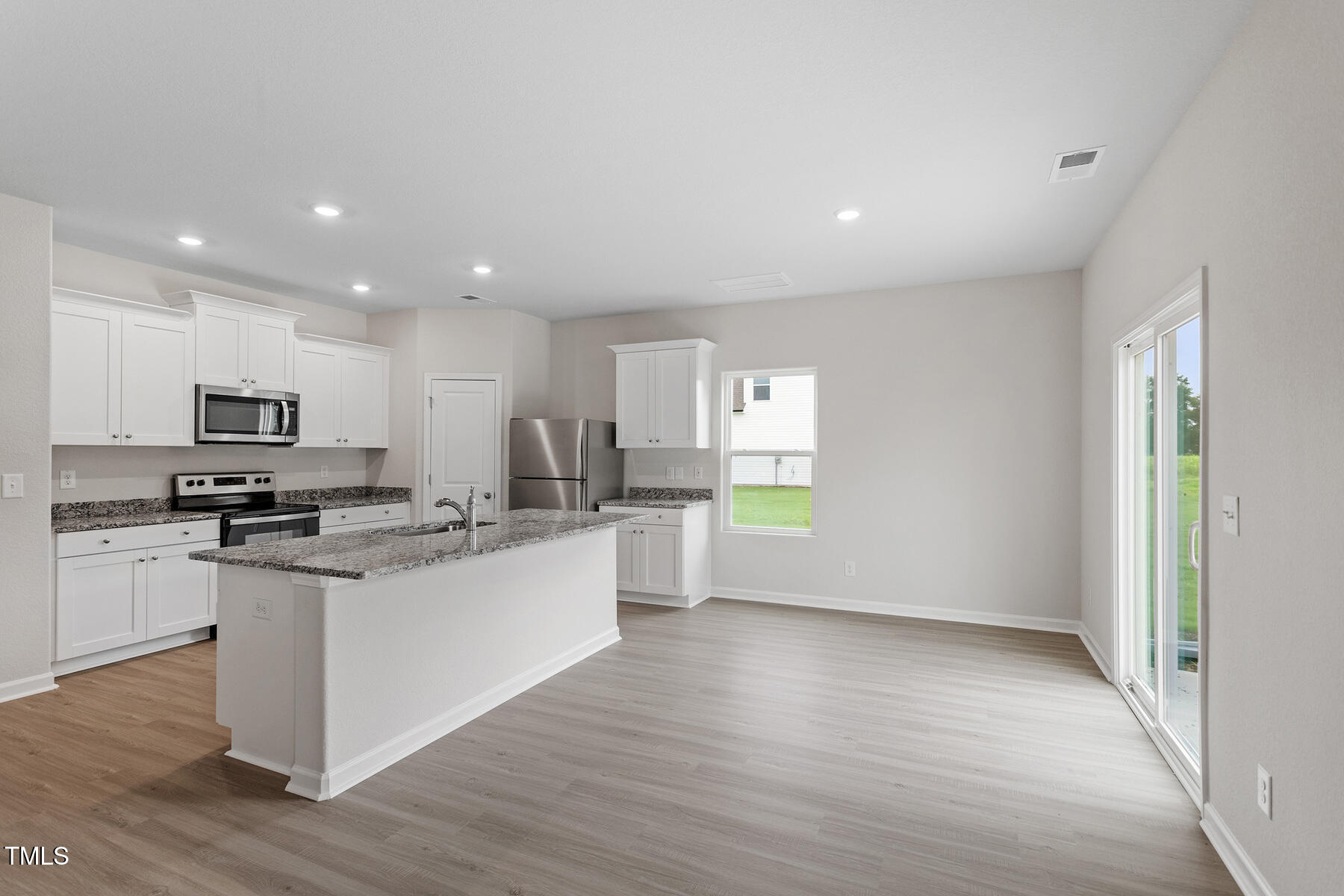 9200 Ava Drive Bailey, NC 27807 - Photo 6 of 13 Southeast_Davidson_L_007