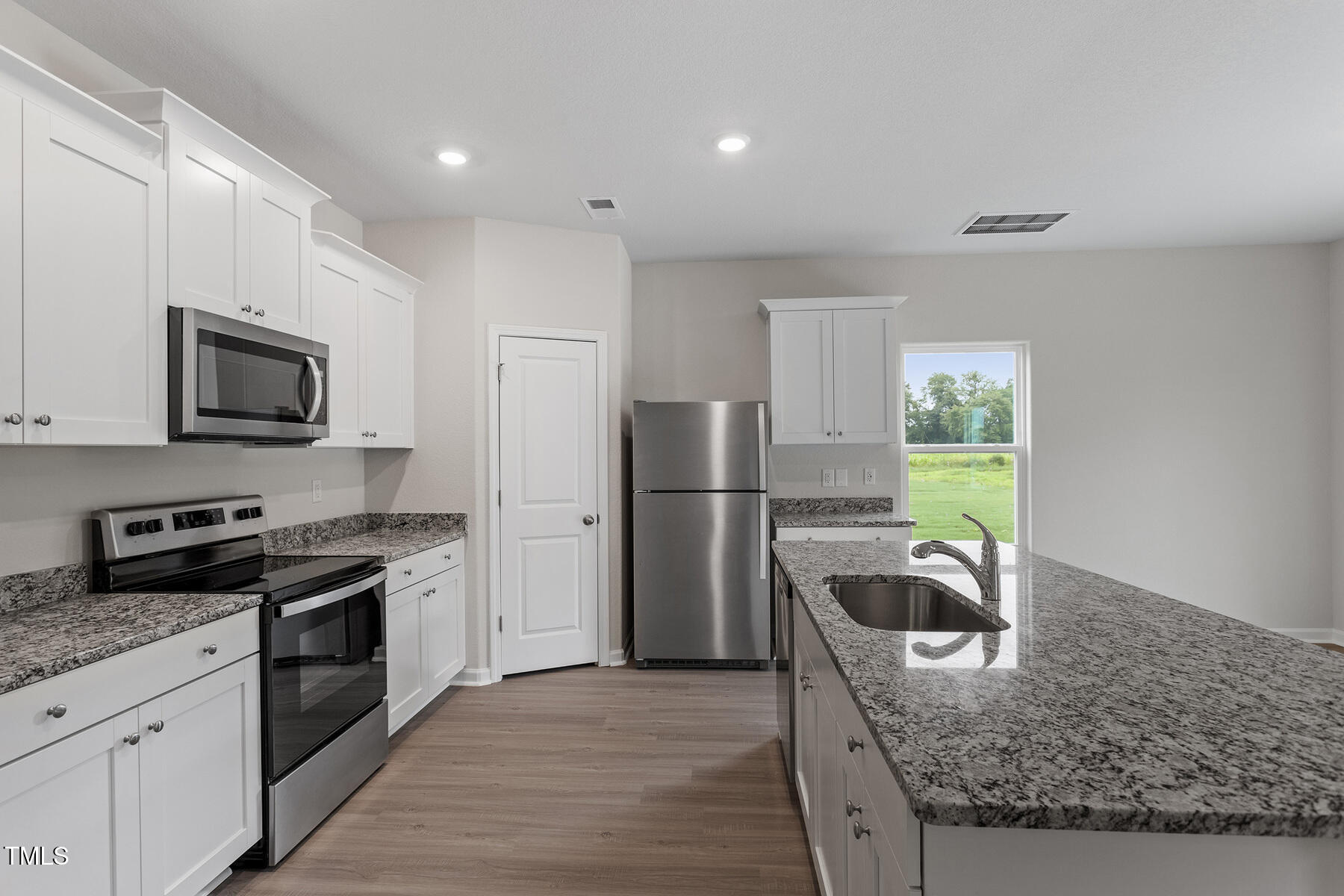 9200 Ava Drive Bailey, NC 27807 - Photo 8 of 13 Southeast_Davidson_L_009