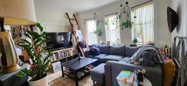 $2,595 | 1925 West Belle Plaine Avenue, Unit 3F, Chicago, IL 60613