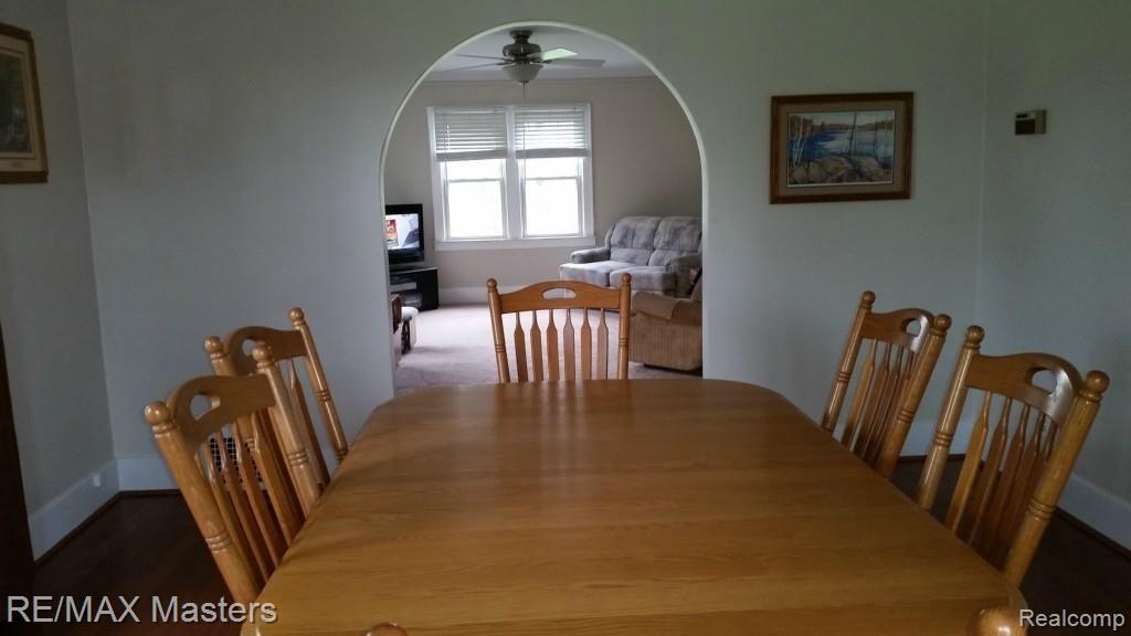 1612 East Sigler Road Carleton, MI 48117 - Photo 12 of 39 20141004_101456.jpg
