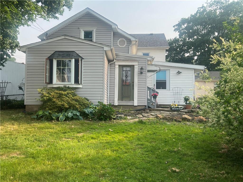 1212 Ridge Avenue Coraopolis, PA 15108 - Photo 1 of 22 Gallery Image 1