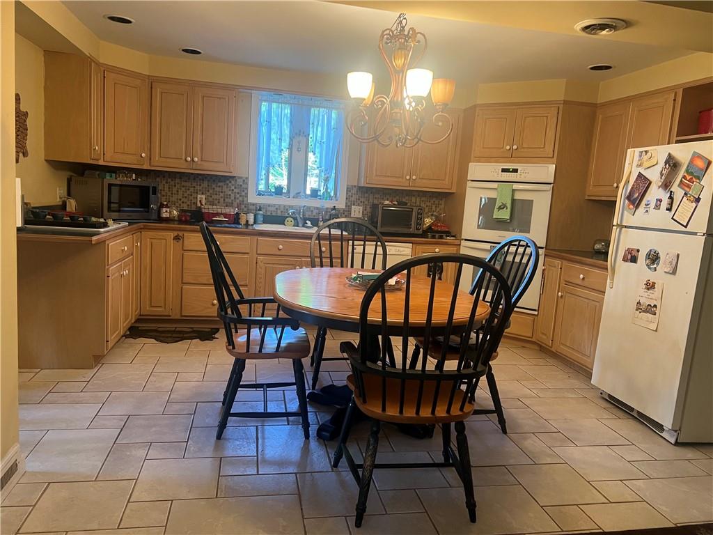 1212 Ridge Avenue Coraopolis, PA 15108 - Photo 6 of 22 Gallery Image 6