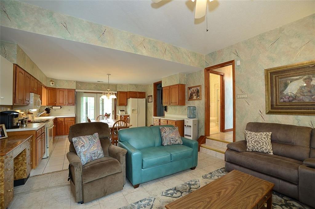 5177 Curry Road Pittsburgh, PA 15236 - Photo 18 of 25 Gallery Image 18