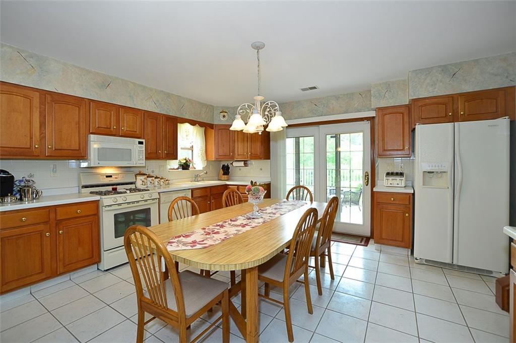 5177 Curry Road Pittsburgh, PA 15236 - Photo 19 of 25 Gallery Image 19