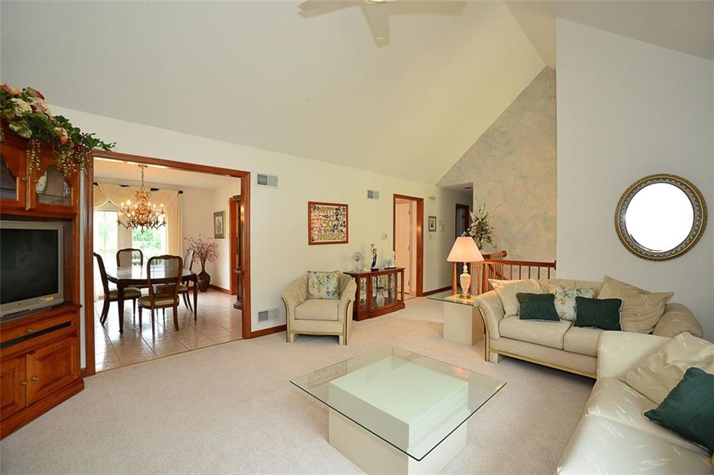 5177 Curry Road Pittsburgh, PA 15236 - Photo 5 of 25 Gallery Image 5