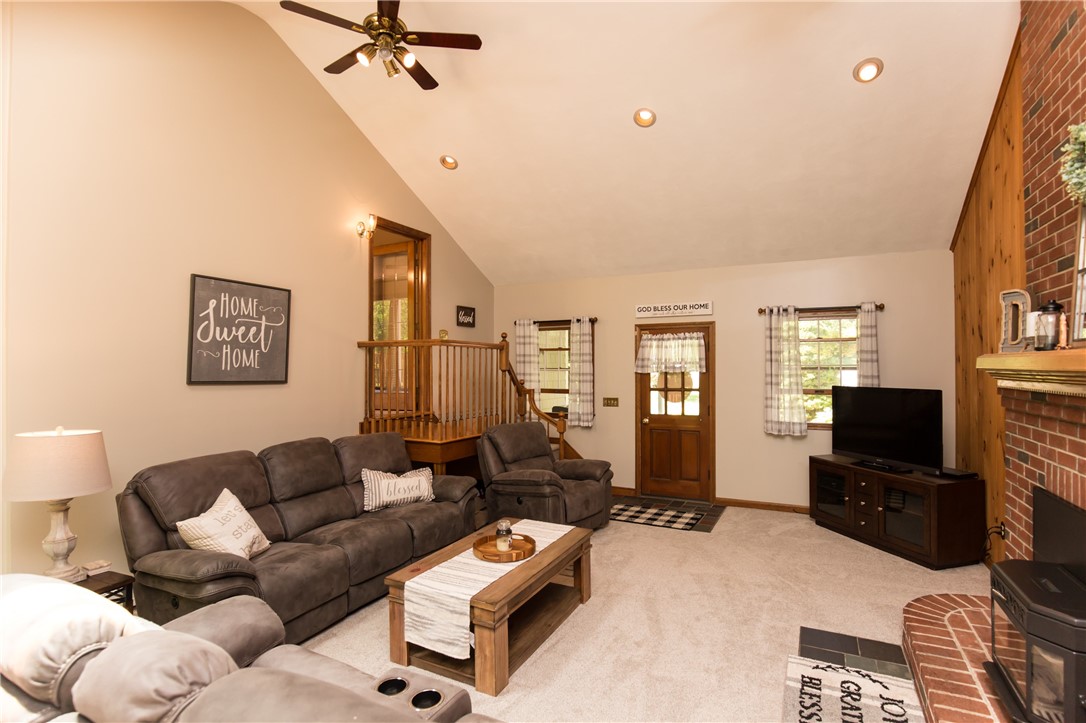 323 Town Farm Road Burrillville, RI 02859 - Photo 17 of 29 Gallery Image 17