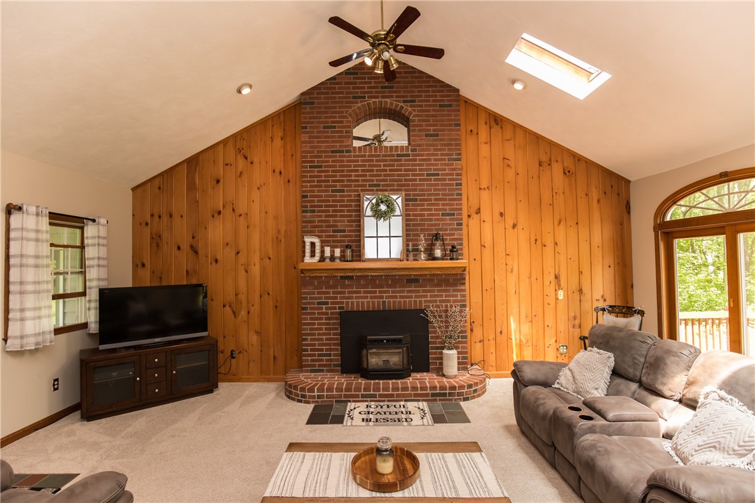 323 Town Farm Road Burrillville, RI 02859 - Photo 18 of 29 Gallery Image 18