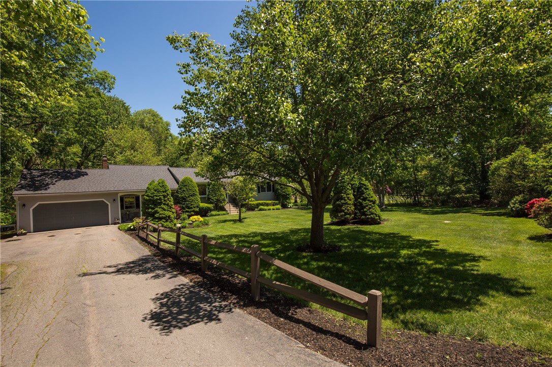 323 Town Farm Road Burrillville, RI 02859 - Photo 4 of 29 Gallery Image 4