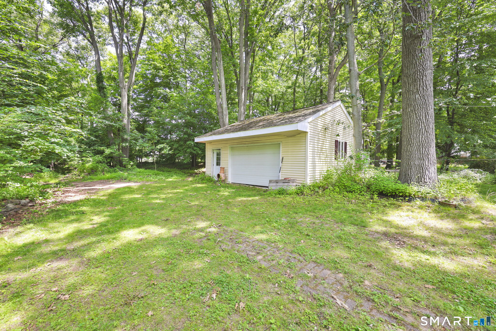 33 Chambers Street Manchester, CT 06042 - Photo 38 of 40