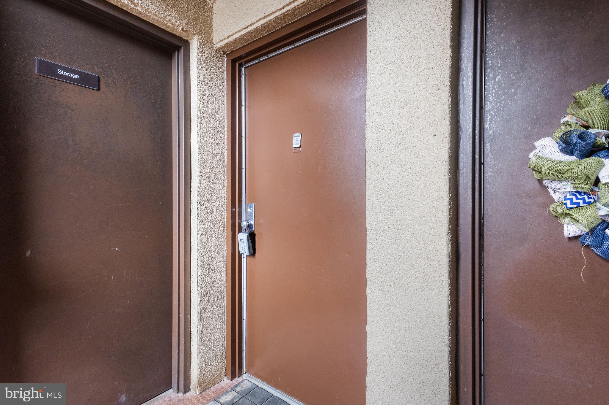 11654 Stoneview Square, Unit 94/1B Reston, VA 20191 - Photo 37 of 46