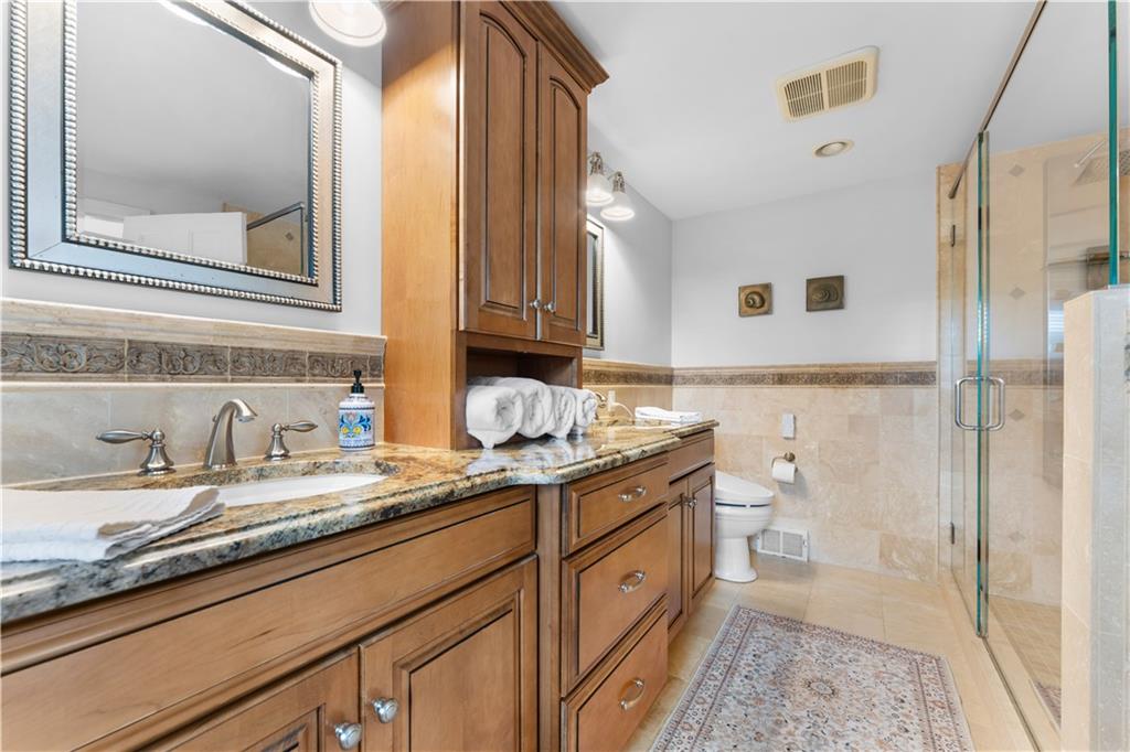 1805 Kent Road Pittsburgh, PA 15241 - Photo 25 of 50 1st Primary Full Bath