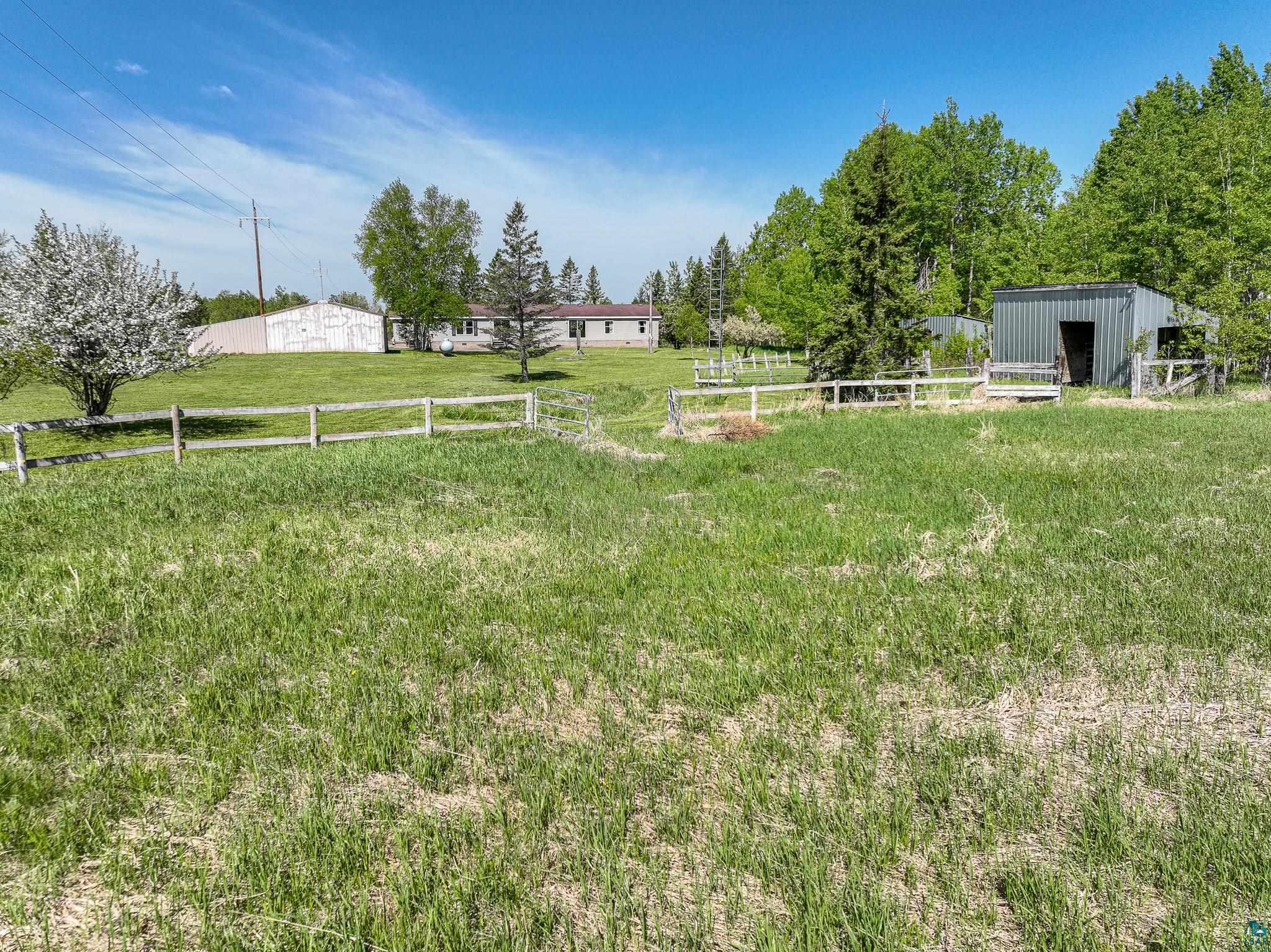 5404 Midbon Road Superior, WI 54880 - Photo 27 of 30