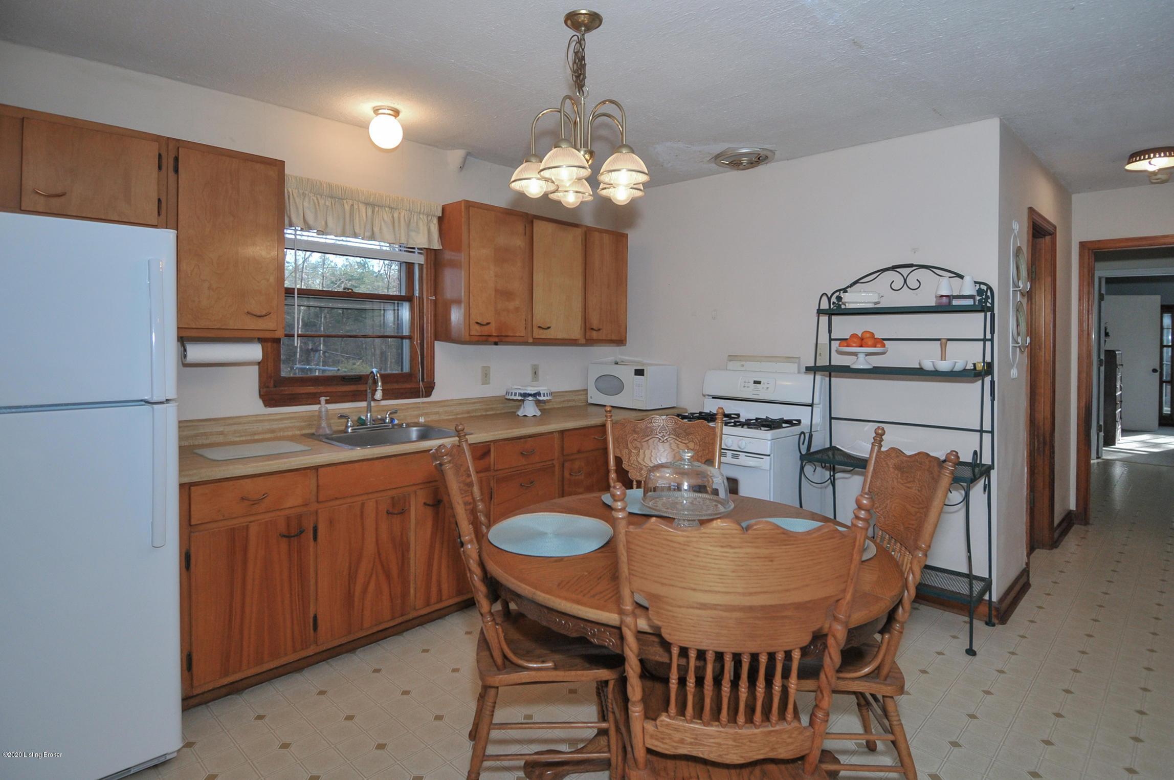 1054 Browningtown Road Shepherdsville, KY 40165 - Photo 10 of 33 10-1054BrowningtownRd
