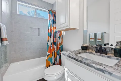 $749,000 | 159 Raptor Beak Way, Cedar Creek, TX 78612