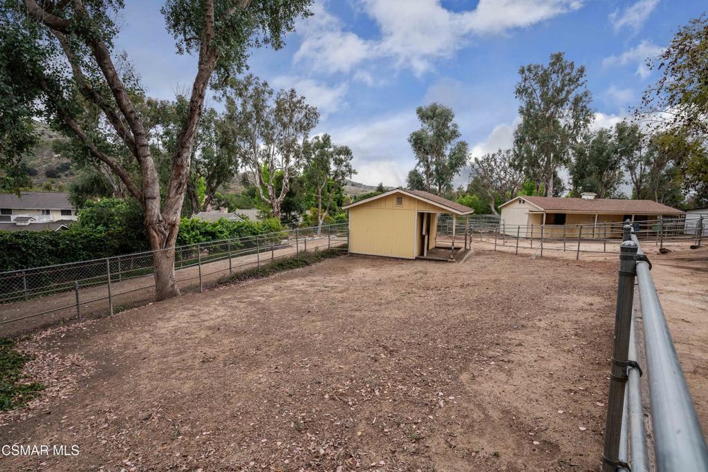 351 Buckboard Circle Simi Valley, CA 93065 - Photo 49 of 58