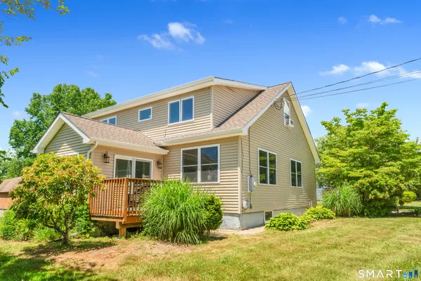 $470,000 | 346 Hazelnut Hill Road, Groton, CT 06340