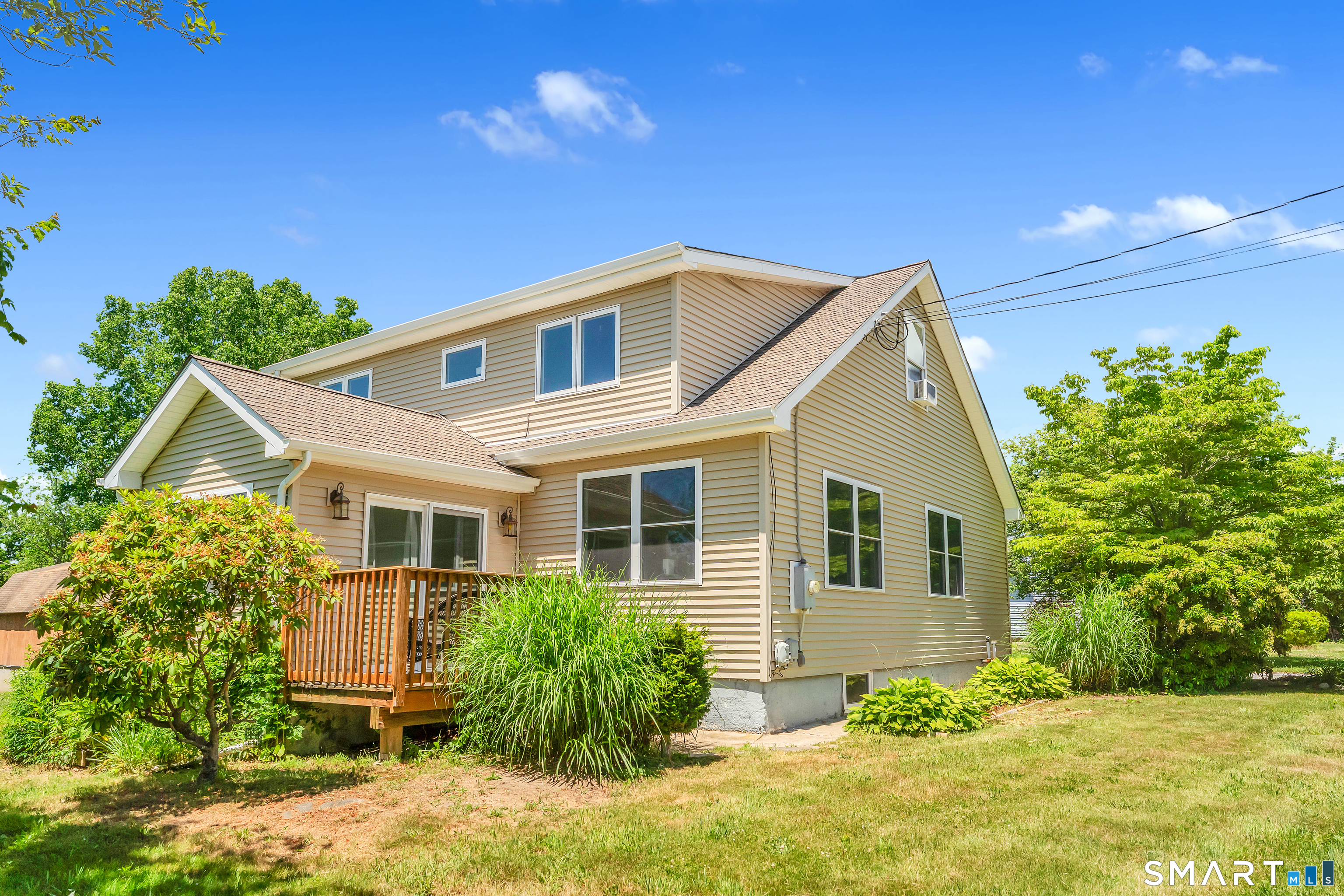 346 Hazelnut Hill Road Groton, CT 06340 - Photo 1 of 29