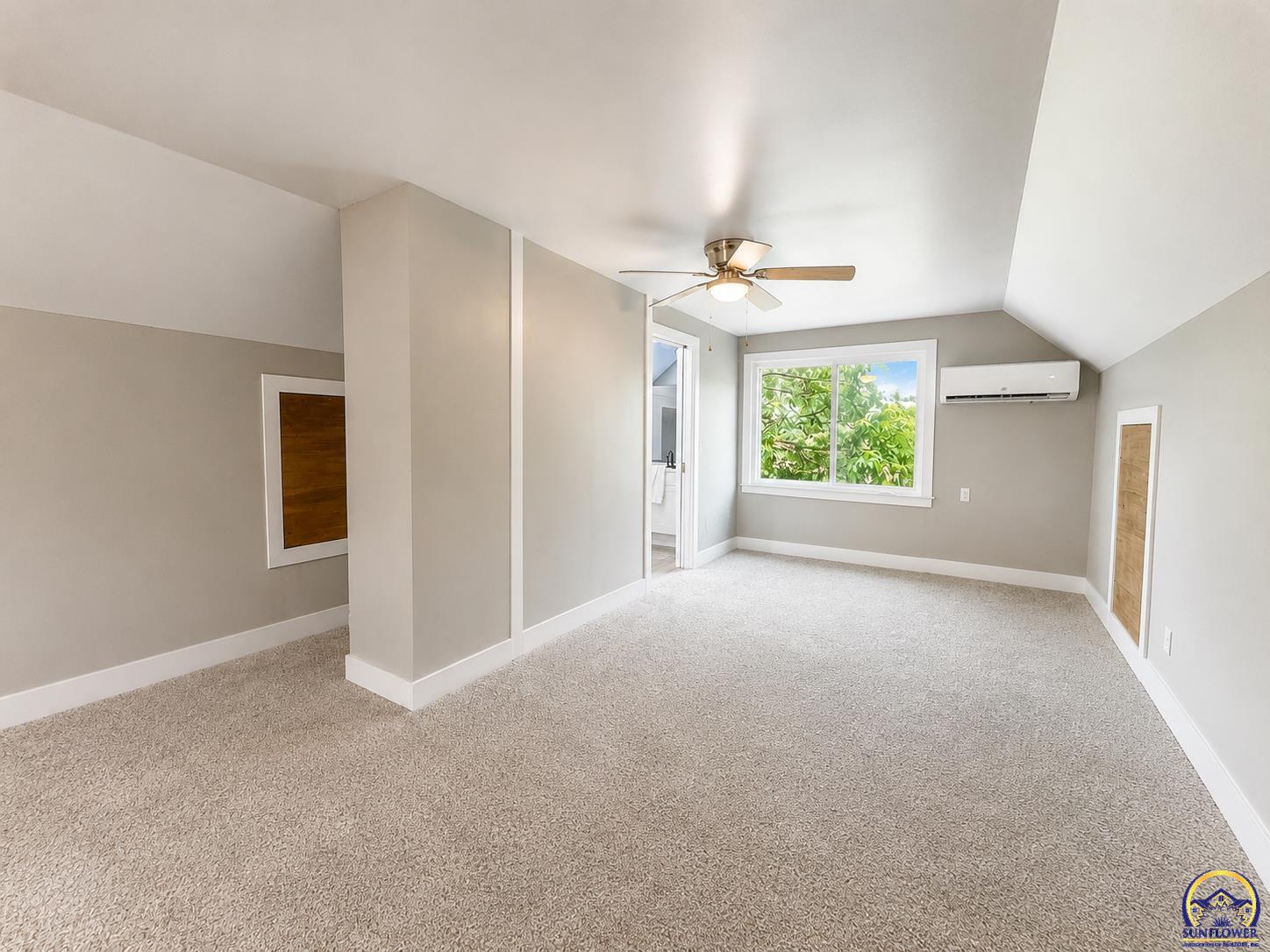 2226 Southwest Burnett Road Topeka, KS 66614 - Photo 20 of 32