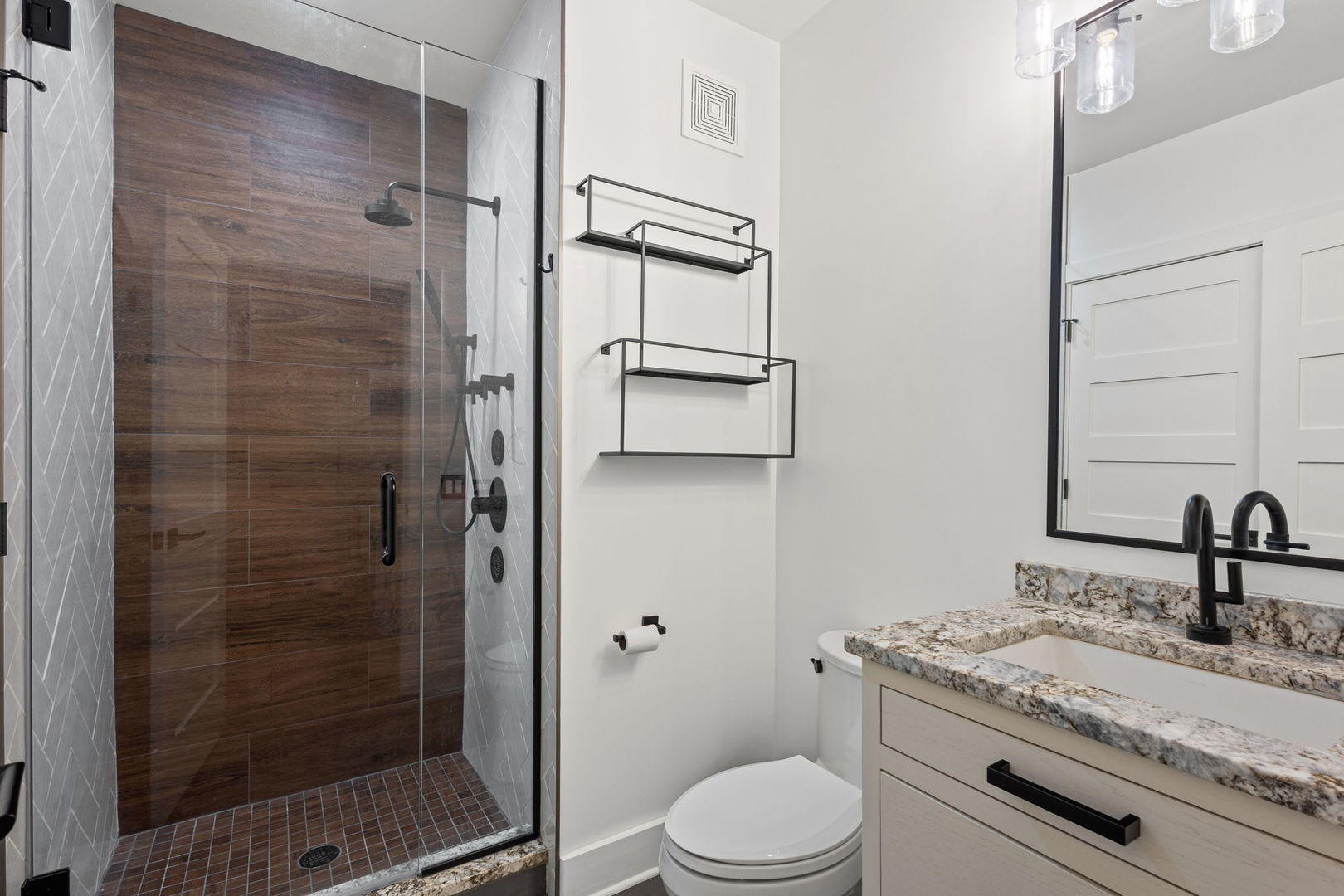 728 West Jackson Boulevard, Unit 701 Chicago, IL 60661 - Photo 22 of 35