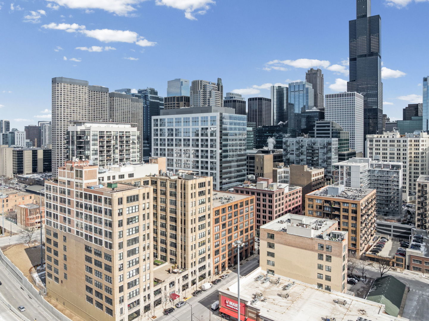728 West Jackson Boulevard, Unit 701 Chicago, IL 60661 - Photo 29 of 35