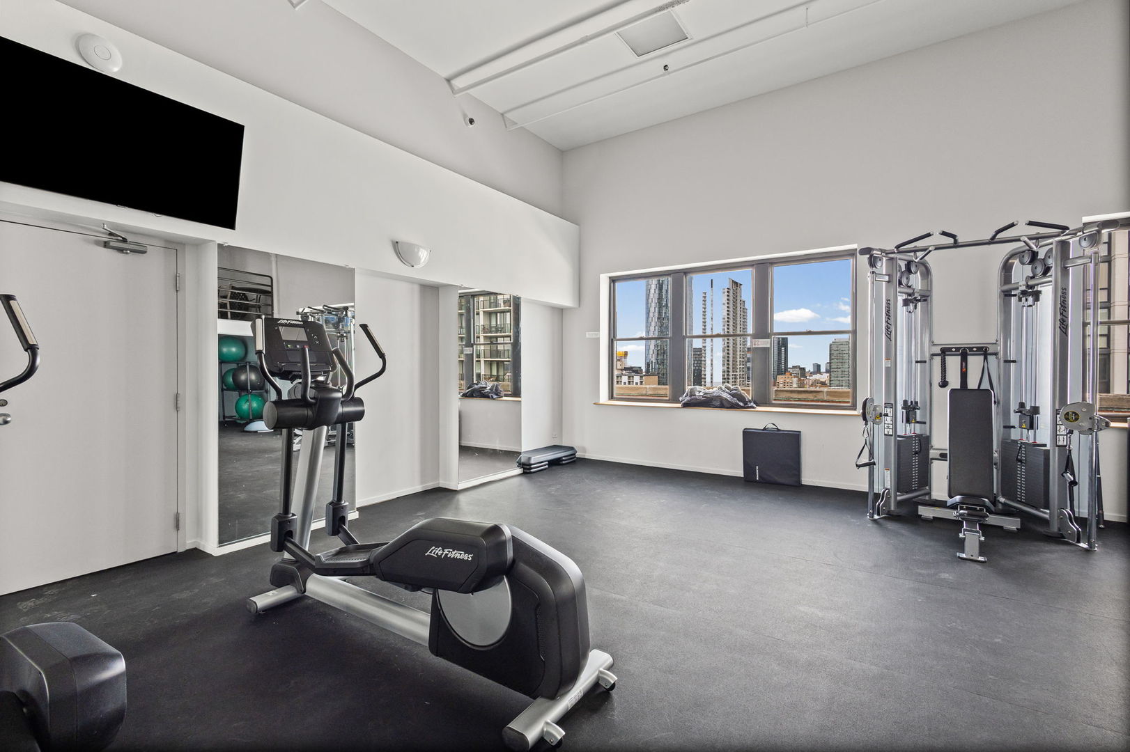 728 West Jackson Boulevard, Unit 701 Chicago, IL 60661 - Photo 34 of 35