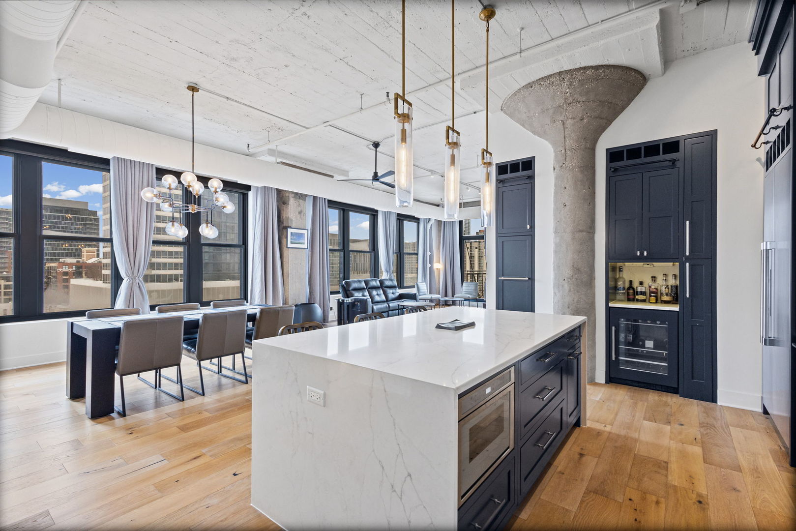 728 West Jackson Boulevard, Unit 701 Chicago, IL 60661 - Photo 4 of 35
