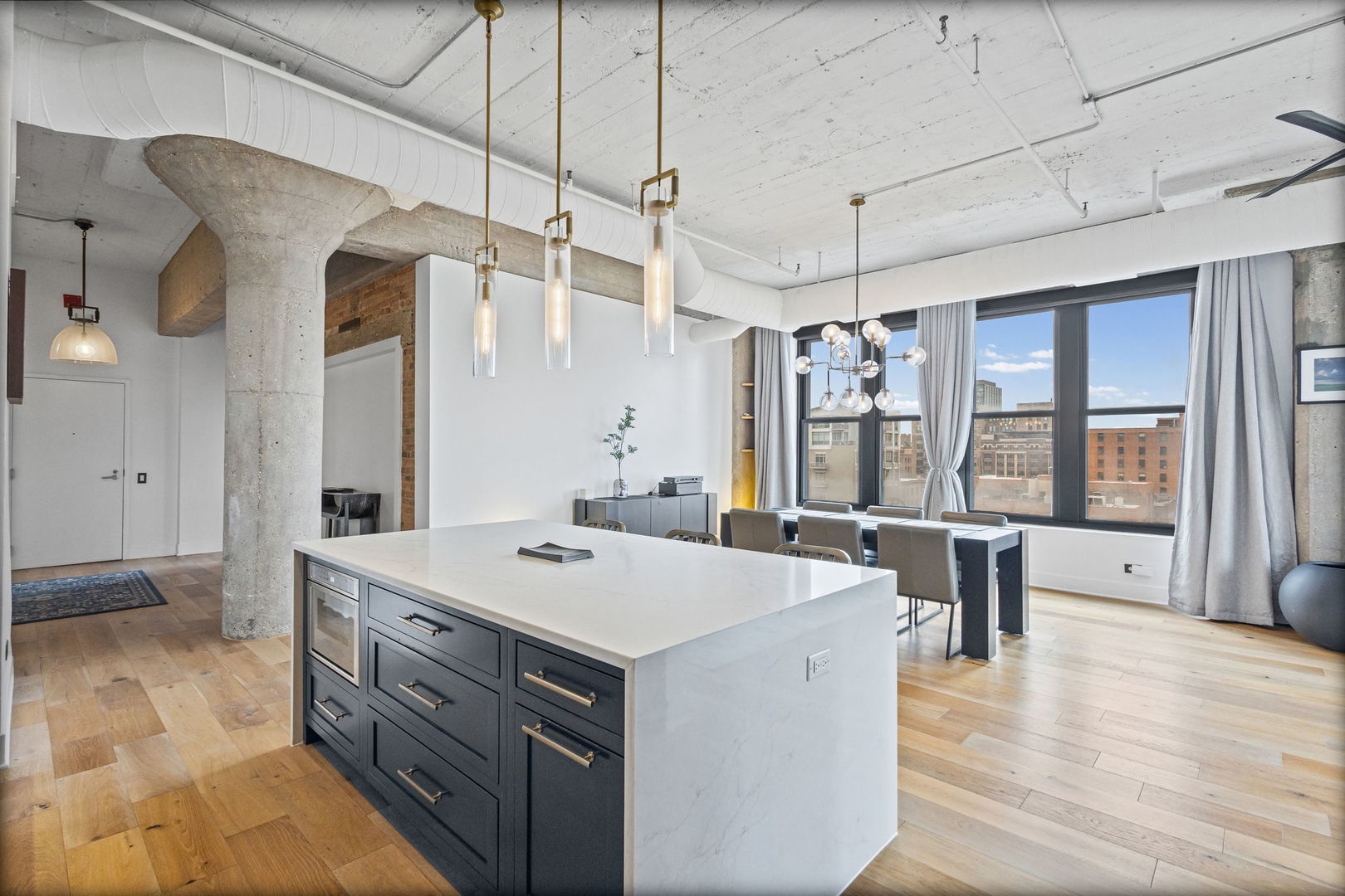 728 West Jackson Boulevard, Unit 701 Chicago, IL 60661 - Photo 5 of 35