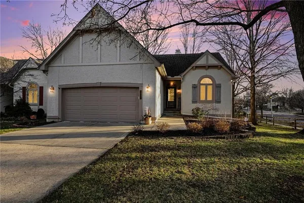 $535,000 | 7865 West 118th Terrace, Overland Park, KS 66210