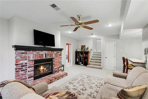$535,000 | 7865 West 118th Terrace, Overland Park, KS 66210
