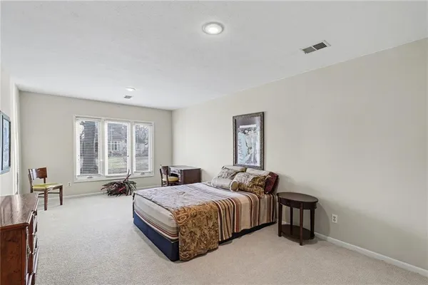 $535,000 | 7865 West 118th Terrace, Overland Park, KS 66210