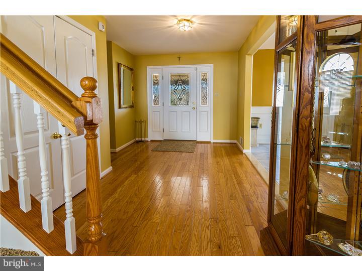 45 Jennings Road Medford, NJ 08055 - Photo 4 of 25 Foyer