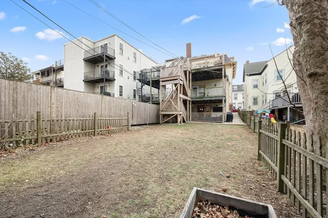 $660,000 | 840 East 4th Street, Unit 1, Boston, MA 02127